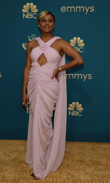 La alfombra roja de los Premios Emmy 2022: los mejores y peores vestidos