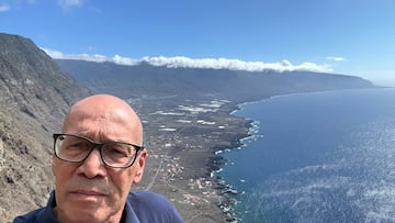 Miranda, con una preciosa panorámica de fondo de El Hierro tomada desde el Mirador de la Peña.