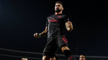 Arsenal sigue perfecto en Europa League sin Alexis