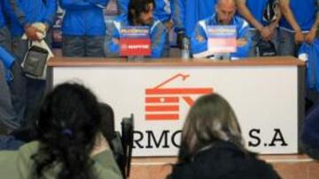 La plantilla del Levante en una rueda de prensa sobre su situación