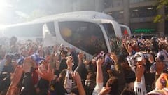 10.000 personas recibieron al autobús del Madrid