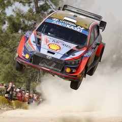 Tanak toma el mando y Sordo sube al podio