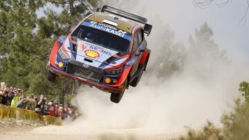 Tanak toma el mando y Sordo sube al podio