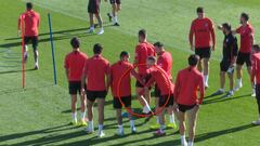 No se le conocía esta faceta: la broma de Trippier a Correa que desató las risas de Herrera