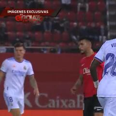 Las imágenes exclusivas del momento de los lamentables insultos racistas a Vinicius