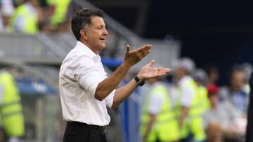 Tras caer eliminado al mando del Tri frente a Brasil, su estadía con la escuadra mexicana esta en duda.