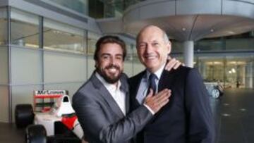 Alonso con Ron Dennis.