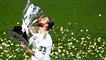 Soccer Football - La Liga Santander - Real Madrid v Villarreal - Alfredo Di Stefano Stadium, Madrid, Spain - July 16, 2020   Real Madrid&#039;s Sergio Ramos celebrates with the trophy after winning La Liga, as play resumes behind closed doors following th