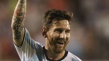 ARG200 - CHICAGO (IL, EEUU) 10/06/2016.- El jugador de Argentina Lionel Messi celebra su anotaci&oacute;n ante Panam&aacute; hoy, viernes 10 de junio de 2016, durante un partido del grupo D de la Copa Am&eacute;rica Centenario 2016 en el Soldier Stadium de Chicago (EE.UU.). EFE/David Fern&aacute;ndez