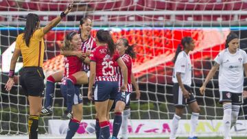 Sigue todas las acciones del partido entre Chivas Femenil vs Atlas de la Liga MX Femenil, hoy, lunes 24 de septiembre desde el Estadio Akron.
 
 
 
 EN LA FOTO: