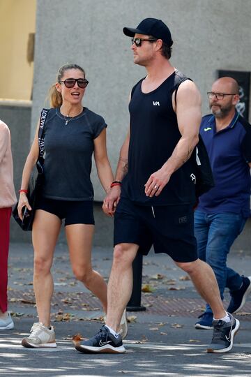 La pareja de actores paseando por el centro de Madrid. 