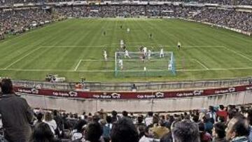 <b>DE LUJO. </b>El ambiente que se vivirá el domingo volverá a ser el de las grandes ocasiones, con desembarco de aficionados rojiblancos y actividades previas al encuentro.