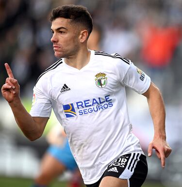 Salvador de un punto para el equipo burgalés. Su definición en el último suspiro del partido fue perfecta. Parecía un delantero experimentado.