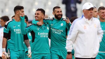 Dani Ceballos, junto a Benzema en el entrenamiento de Par&iacute;s.