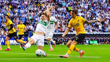 El Espanyol celebra 125 años entre laureles y Romero