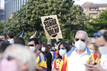 Manifestaci¨®n contra Peter Lim.