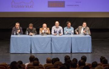 Manolete, Alberto Rivera, Alfredo Relaño, José Javier Hombrados, Javier Bermejo y Tomas Roncero.