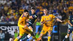 (L-R), Jesus Angulo of Tigres, Henry Martin of America and Jesus Duenas of Tigres during the game Tigres UANL vs America, corresponding to day 16 of the Torneo Clausura Grita Mexico C22 of Liga BBVA MX, at Universitario Stadium, on April 23, 2022.

<br><br>

(I-D), Jesus Angulo de Tigres, Henry Martin de America y Jesus Duenas de Tigres durante el partido Tigres UANL vs America, correspondiente a la jornada 16 del Torneo Clausura Grita Mexico C22 de la Liga BBVA MX, en el Estadio Universitario, el 23 de Abril de 2022.