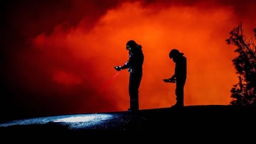 Spanish Military Emergency Unit (UME) shows members of the UME monitoring gas emissions, following the eruption of the Cumbre Vieja volcano 