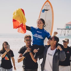 Audrey Pascual, campeona del mundo de surf adaptado
