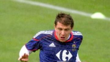 La FIFA denegó el reemplazó del francés Carrasso por lesión