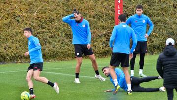 Marcelino convoca a sus hombres para el Sevilla.