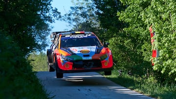 Thierry Neuville, con el Hyundai i20, en el Rally de Croacia.