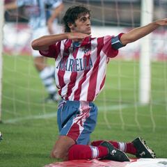 Kiko archer celebration disciples: Torres, Amato, Morata...