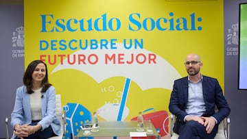 La ministra de Derechos Sociales y Agenda 2030, Ione Belarra, y el secretario de Estado de Derechos Sociales, Nacho Álvarez, durante el acto de rendición de cuentas 'Escudo social: descubre un futuro mejor',  en el Ministerio de Derechos Sociales y Agenda 2030, a 23 de marzo de 2023, en Madrid (España). El Ministerio de Derechos Sociales y Agenda 2030 celebra un acto sobre los logros conseguidos durante estos tres años de legislatura en la promoción y avance de los derechos sociales.
24 MARZO 2023;BELARRA;IONE BELARRA;PODEMOS;DERECHOS SOCIALES;
Jesús Hellín   / Europa Press
24/03/2023