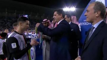 Críticas a Cristiano por quitarse la medalla de subcampeón