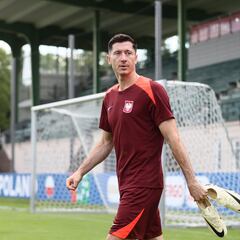 Lewandowski no se retira de la selección
