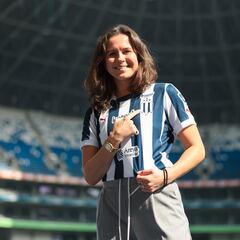 Merel van Dongen estará seis meses más con Rayadas