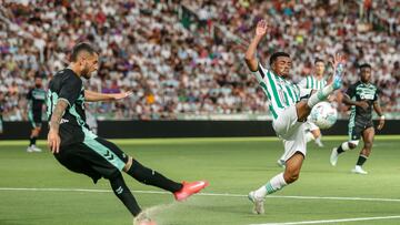 Dalisson haciendo trabajo de presión