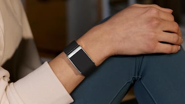 Qué es Whoop, la pulsera que Alcaraz no puede llevar en el Open de Australia de tenis