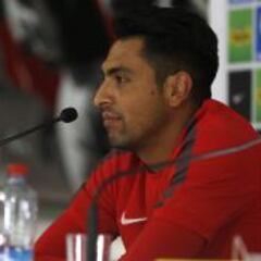 Jara ilusiona a los azules: "No le cierro las puertas a la U"