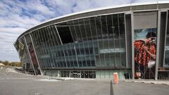 Imagen de archivo del Donbass Arena de Donetsk da&ntilde;ado por los bombardeos del conflicto de Ucrania.