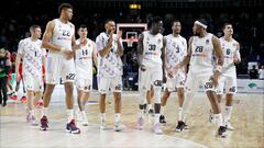 Yabusele y sus compañeros celebran la victoria ante el Bayern.