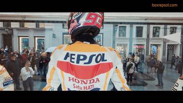 La inocentada de Marc Márquez en pleno centro de Madrid que dispara su carisma