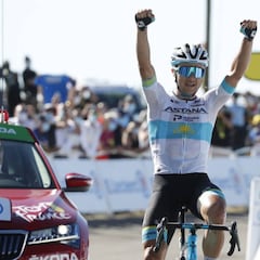 Lutsenko: "Estoy feliz, el Tour es la carrera más importante"