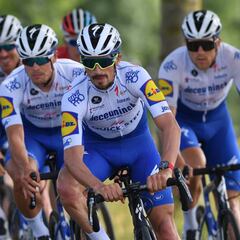 Un estudio asegura que rodar en pelotón favorece los contagios