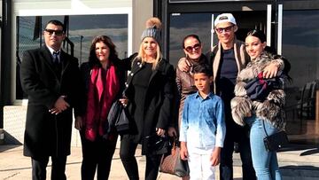 Cristiano Ronaldo se lleva a su familia para el Balón de Oro