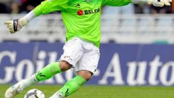 <b>DISPARO. </b>Bravo se dispone a lanzar la falta del gol del triunfo.