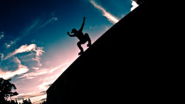 Borja Fernández a contraluz durante una puesta de sol - BS Royale