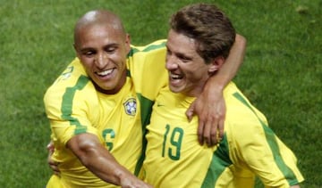 Roberto Carlos y Juninho.