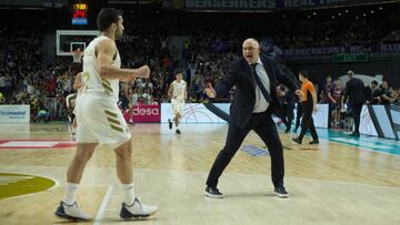 Facundo Campazzo y Pablo Laso, en un partido de la temporada 2019-20.