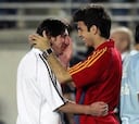 Messi le pide a Cesc que vuelva por sms