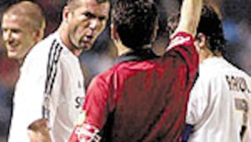 <b>SU PEOR DÍA</b>. Zidane fue expulsado ante el Deportivo en Riazor.