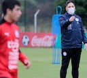 Berizzo da su lista de convocados para enfrentar a Uruguay y Brasil