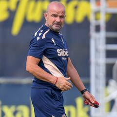 Paco López: “Se trata de luchar, persistir y de ser un equipo de verdad”