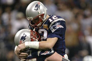 Por segunda ocasión en tres años, los Pats se consagraron como campeones de la liga. Adam Vinatieri anota el gol de campo que le da la victoria a los de Massachusetts.